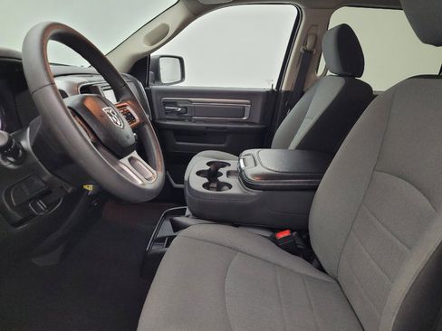 Used 2022 RAM 1500 Classic SLT RWD image 17