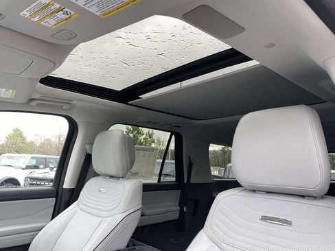 New 2026 Ford Expedition Max Platinum w/ Platinum Ultimate Package AWD/4WD image 12