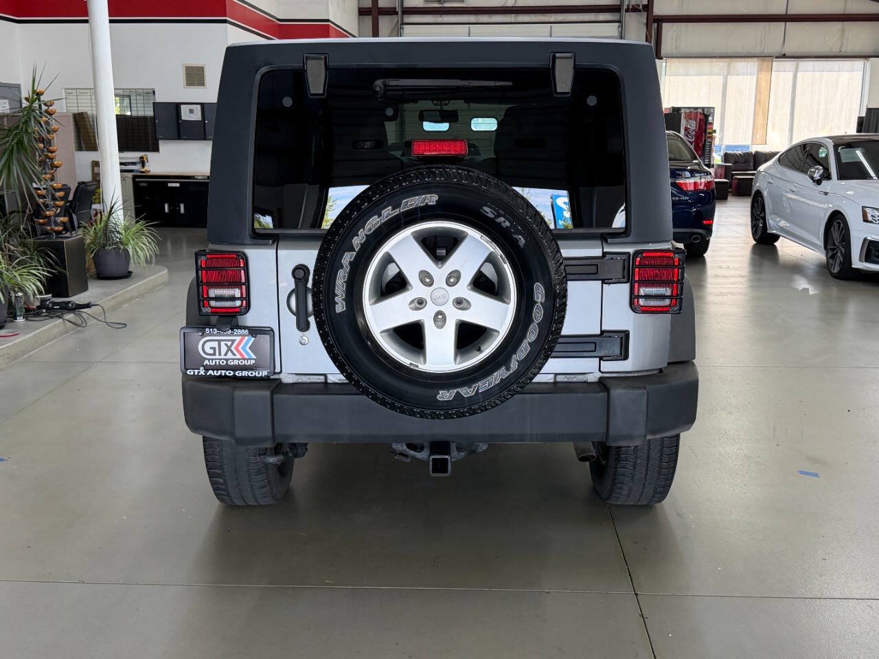 Used 2013 Jeep Wrangler Unlimited Sport AWD/4WD image 3