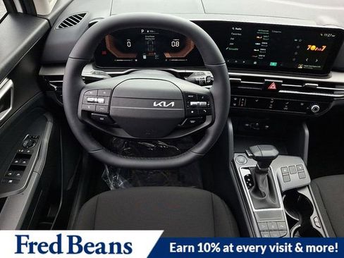 New 2026 Kia Sportage LX image 7