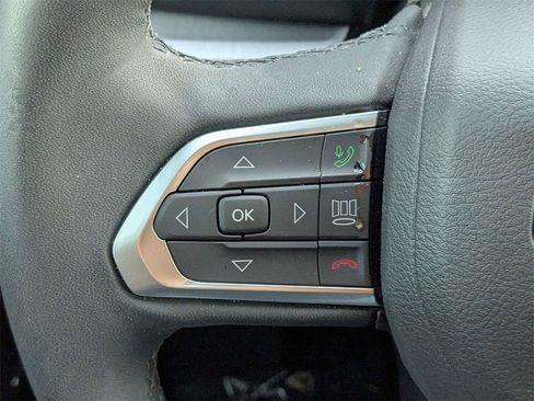 Used 2025 Jeep Compass Limited w/ High Altitude Package image 28