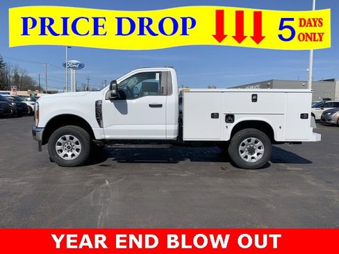 New 2024 Ford F350 XLT w/ FX4 Off-Road Package image 3