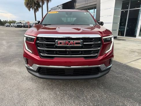 Used 2024 GMC Acadia Elevation FWD image 3