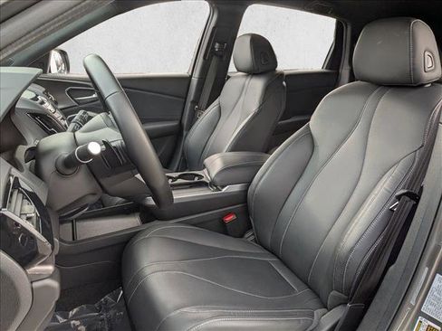 Used 2025 Acura RDX SH-AWD image 16