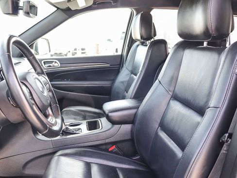 Used 2019 Jeep Grand Cherokee Limited RWD image 17