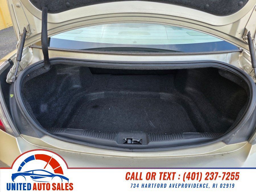 Used 2011 Lincoln MKS w/ 102A Rapid Spec Order Code FWD image 11