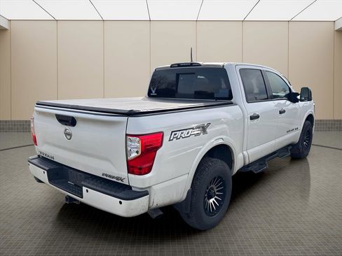 Used 2019 Nissan Titan PRO-4X w/ Pro-4x Convenience Package image 5
