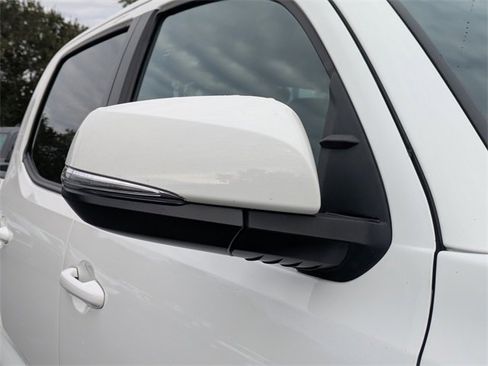 Used 2023 Toyota Tacoma TRD Sport image 12