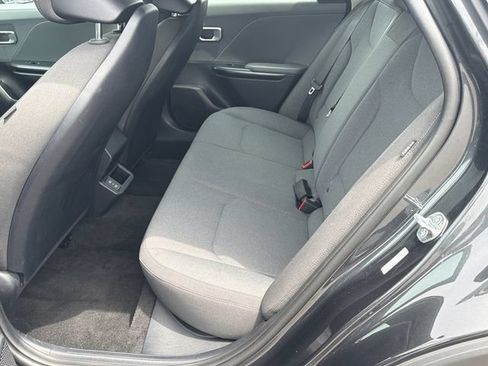 Used 2025 Kia K4 FWD image 19