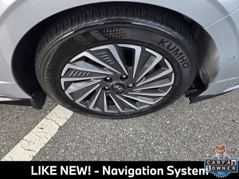 Used 2025 Hyundai Sonata Limited FWD image 13