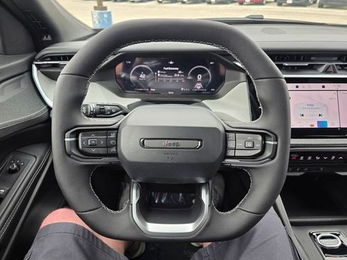New 2026 Jeep Cherokee Laredo AWD/4WD image 24