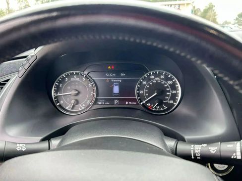 Used 2021 Nissan Armada SV w/ SV Appearance Package image 18