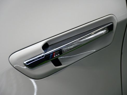 Used 2014 BMW X6 M image 11