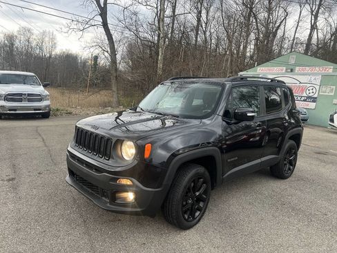 Used 2016 Jeep Renegade Latitude AWD/4WD image 8