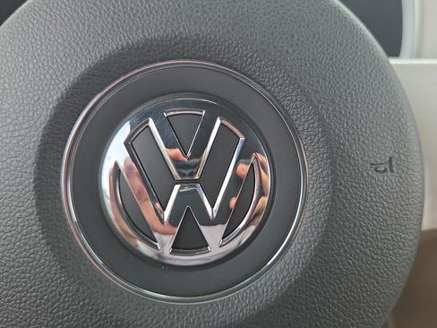 Used 2013 Volkswagen Beetle 2.5 FWD image 33