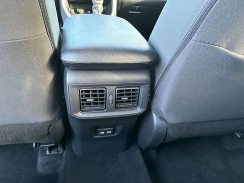 Used 2025 Toyota RAV4 XLE image 24