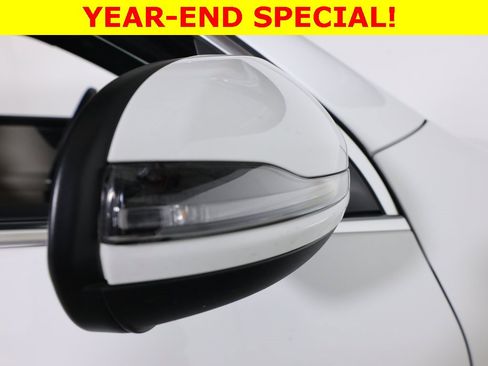 Certified 2025 Mercedes-Benz GLA 250 4MATIC image 54