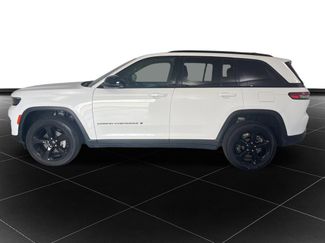 Used 2024 Jeep Grand Cherokee Altitude AWD/4WD video 2