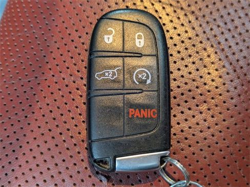 Used 2022 Dodge Durango SRT w/ Premium Interior Group image 31