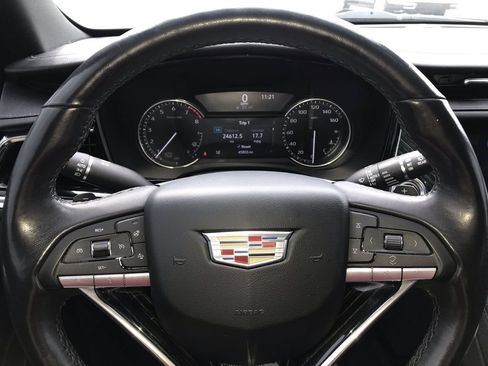 Used 2021 Cadillac XT6 Premium Luxury FWD image 14