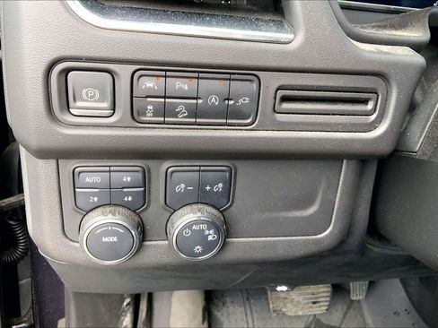 Used 2022 Chevrolet Tahoe Premier image 36