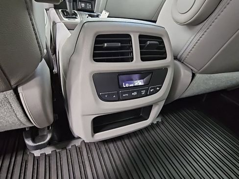 Used 2017 Honda Pilot EX-L image 32