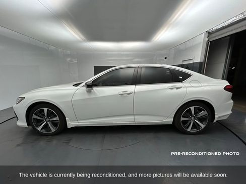 Used 2025 Acura TLX w/ Technology Package image 2