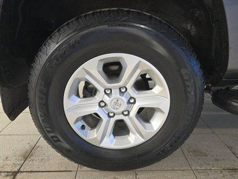 Used 2023 Toyota 4Runner SR5 Premium image 7