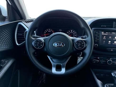 Used 2020 Kia Soul S image 22