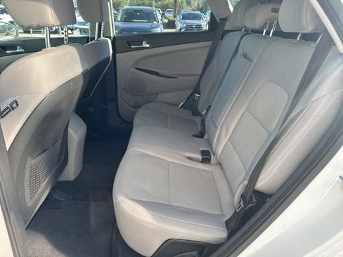 Used 2020 Hyundai Tucson SE image 15