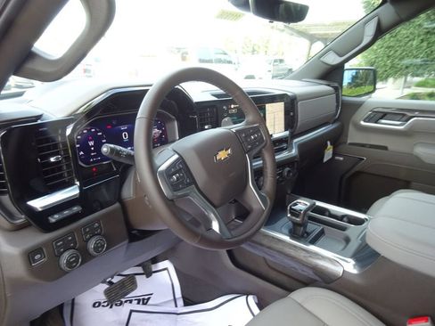 New 2026 Chevrolet Silverado 1500 LTZ w/ Technology Package AWD/4WD image 12