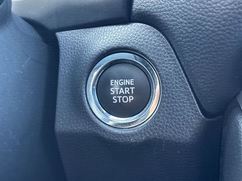 Used 2025 Toyota RAV4 XLE w/ Convenience Package image 33