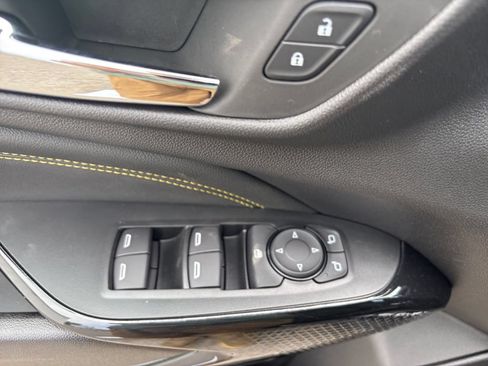 New 2026 Chevrolet Trax ACTIV w/ Sunroof Package FWD image 17