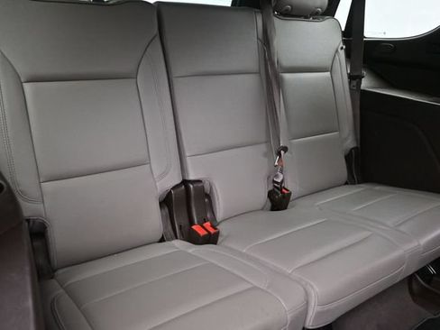 Used 2021 GMC Yukon SLT w/ SLT Luxury Plus Package AWD/4WD image 17