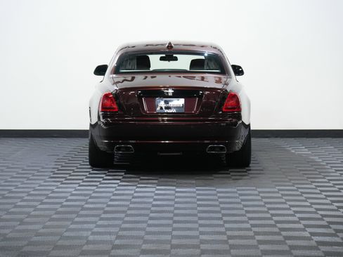 Used 2020 Rolls-Royce Ghost image 7