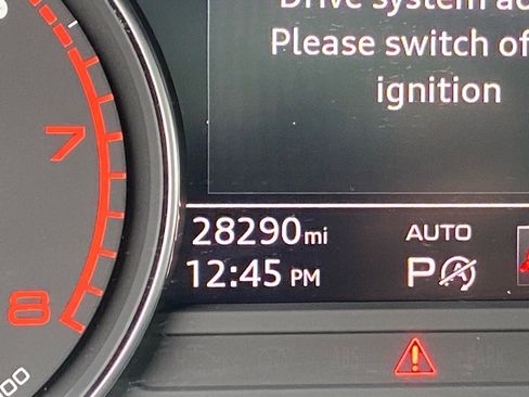 Used 2023 Audi Q5 2.0T Premium w/ Convenience Package image 17