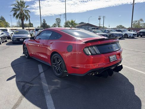 Used 2018 Ford Mustang GT Premium RWD image 5