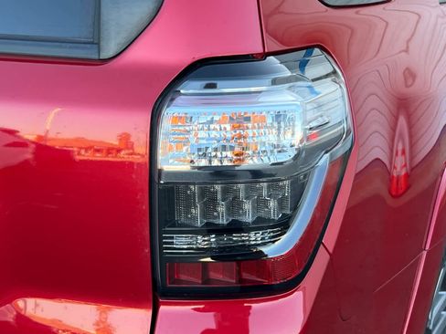 Used 2022 Toyota 4Runner TRD Sport w/ Technology Package image 18