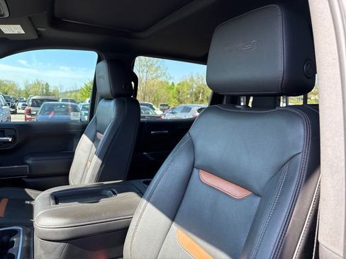 Used 2020 GMC Sierra 1500 AT4 w/ AT4 Premium Package AWD/4WD image 9