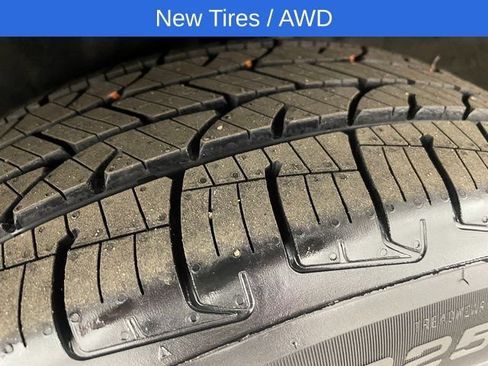 Used 2024 Ford Escape Active AWD/4WD image 8