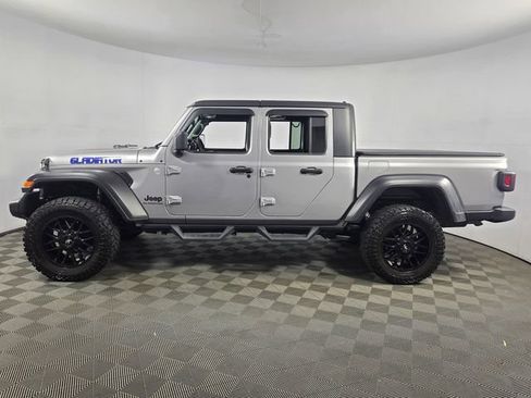 Used 2020 Jeep Gladiator Sport w/ Quick Order Package 24S AWD/4WD image 11