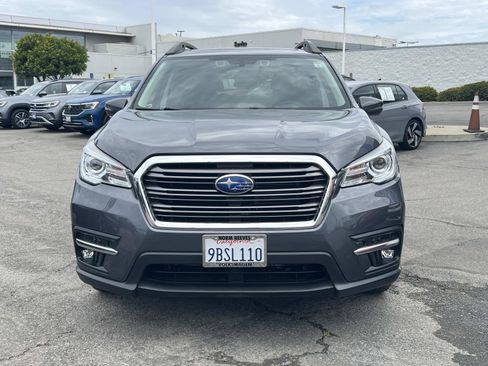 Used 2022 Subaru Ascent Limited w/ Technology Package AWD/4WD image 4