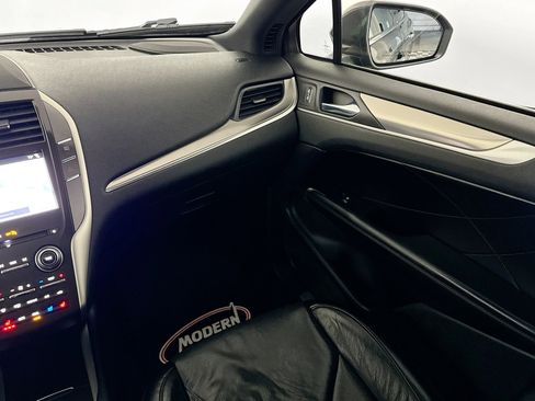 Used 2019 Lincoln MKC Reserve w/ MKC Climate Package image 28