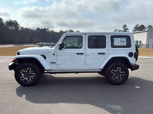 New 2025 Jeep Wrangler Sahara image 5
