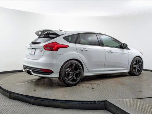 Used 2015 Ford Focus ST image 8