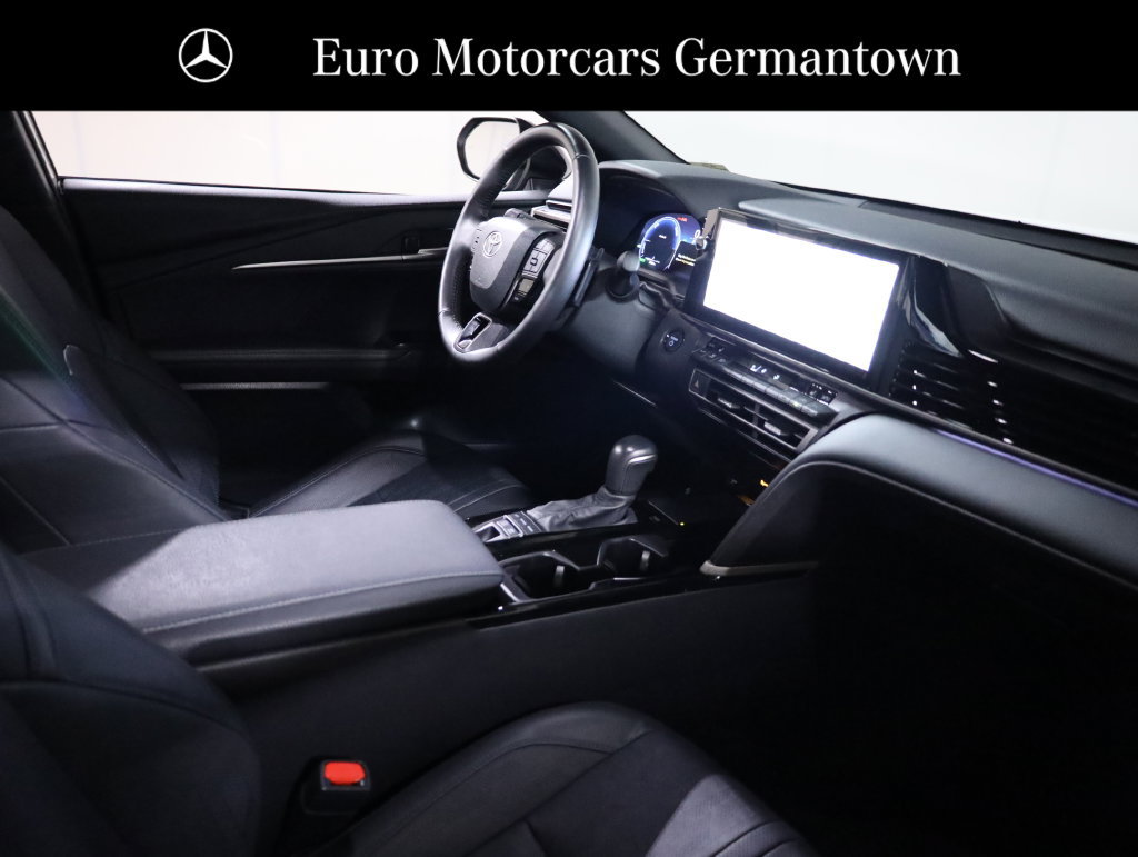 Used 2025 Toyota Camry XSE FWD image 56