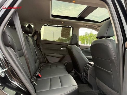 Used 2023 Nissan Rogue SL w/ SL Premium Package AWD/4WD image 13