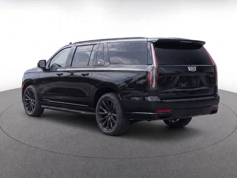 Used 2024 Cadillac Escalade ESV Sport w/ LPO, ONYX Package AWD/4WD image 3