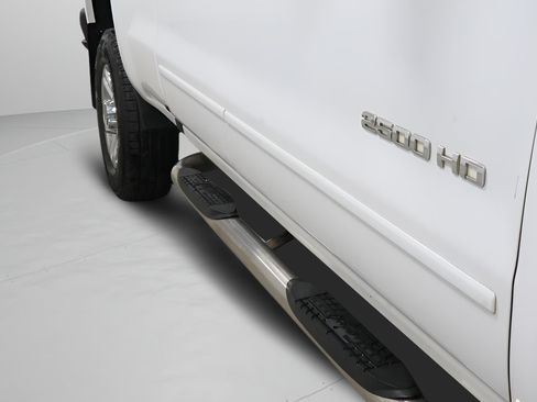 Used 2017 Chevrolet Silverado 2500 LT w/ LT Convenience Package AWD/4WD image 29
