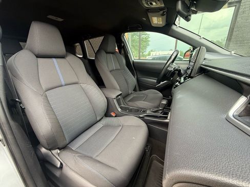 Used 2023 Toyota Corolla Cross SE image 20